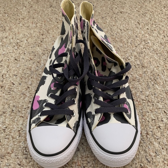 pink leopard print converse high tops